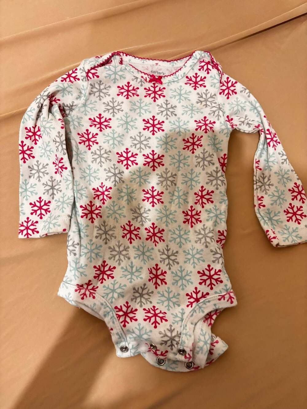 Carter's Snowflake Bodysuit Size 12 Months Long Sleeve Pink Blue